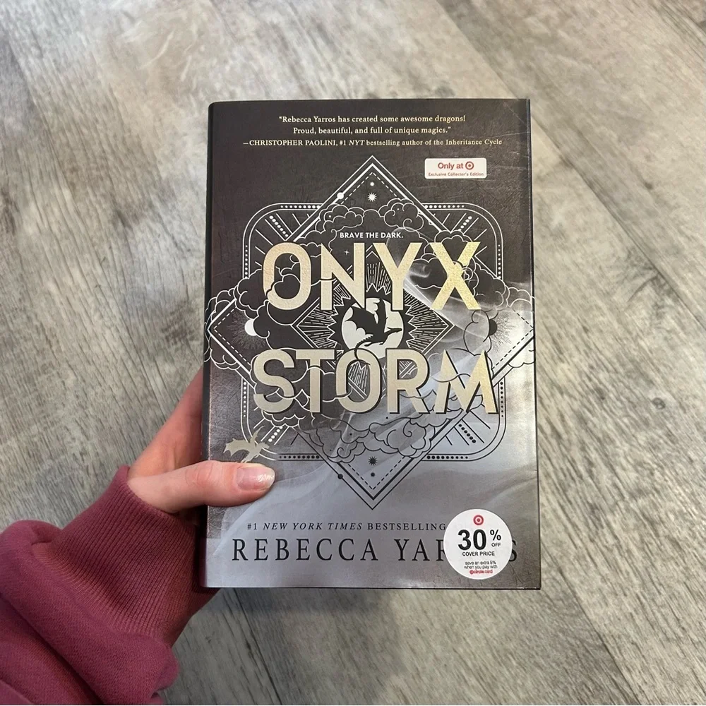 Onyx Storm - Target Exclusive Edition - by Rebecca Yarros